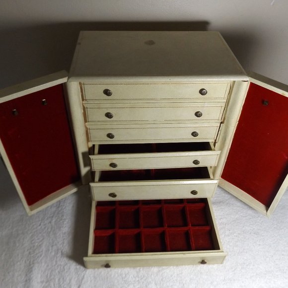 50s/60s Extra Large Jewelry Box Trunk With Six Tiers - Picture 2 of 16